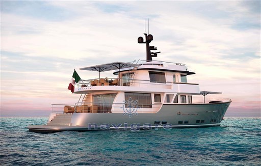 Terranova-yacht-t90-lato-destro