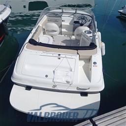 Bayliner 702 Cuddy (2)