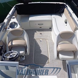 Bayliner 702 Cuddy (30)