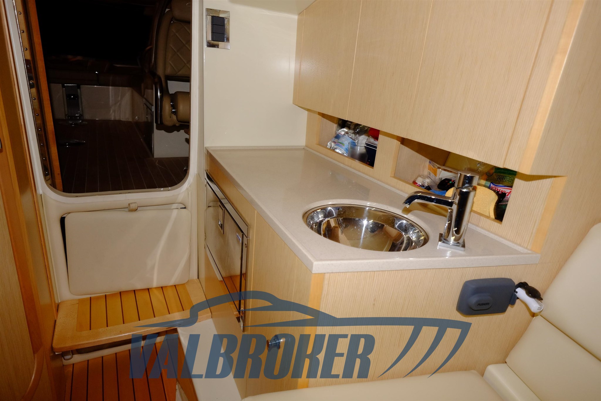Chris Craft 32 Corsair (259)