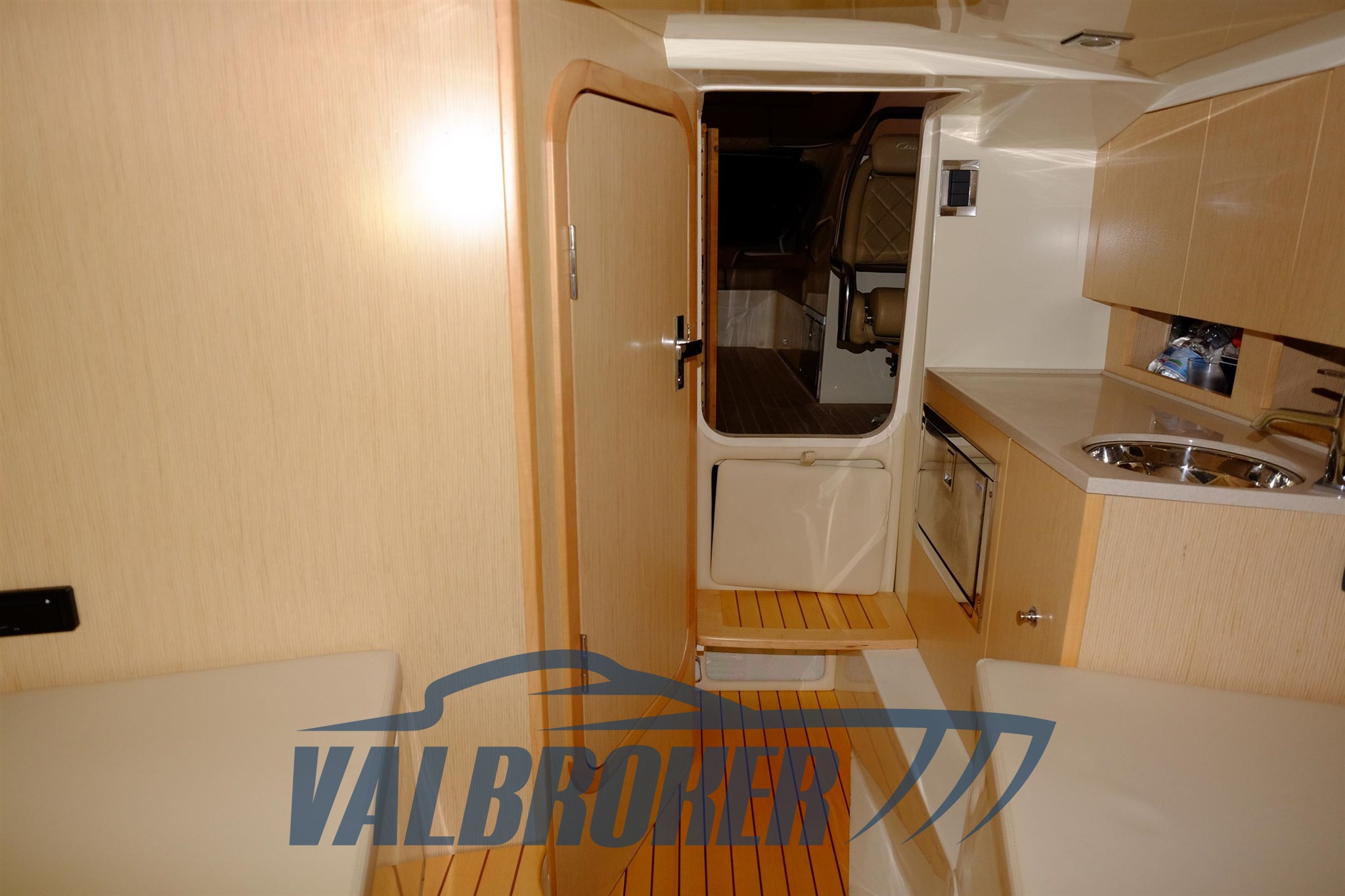 Chris Craft 32 Corsair (253)