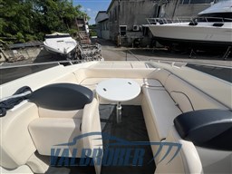 Performance Marine 907 2004 (39)