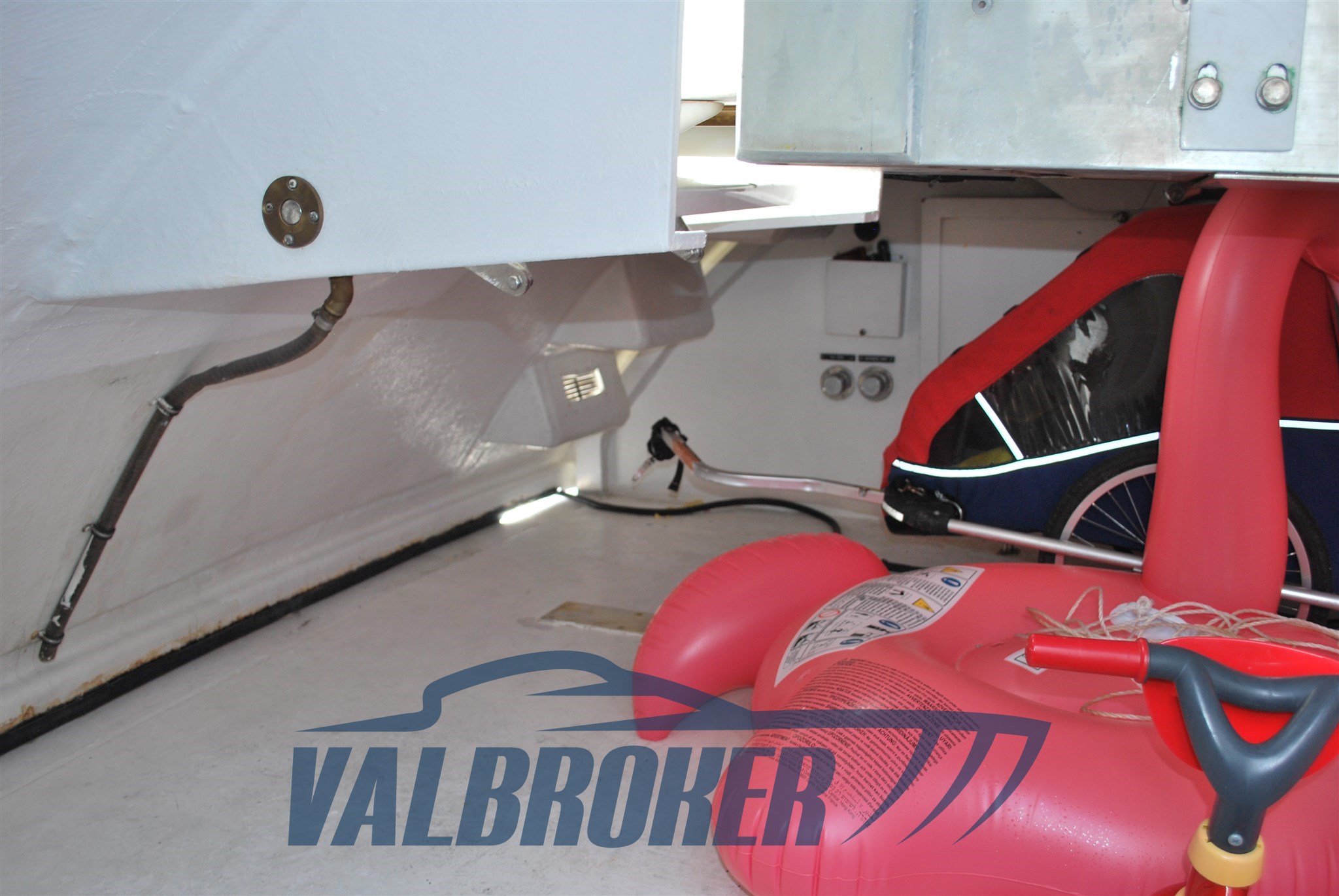 Garage Mangusta 72 (5)