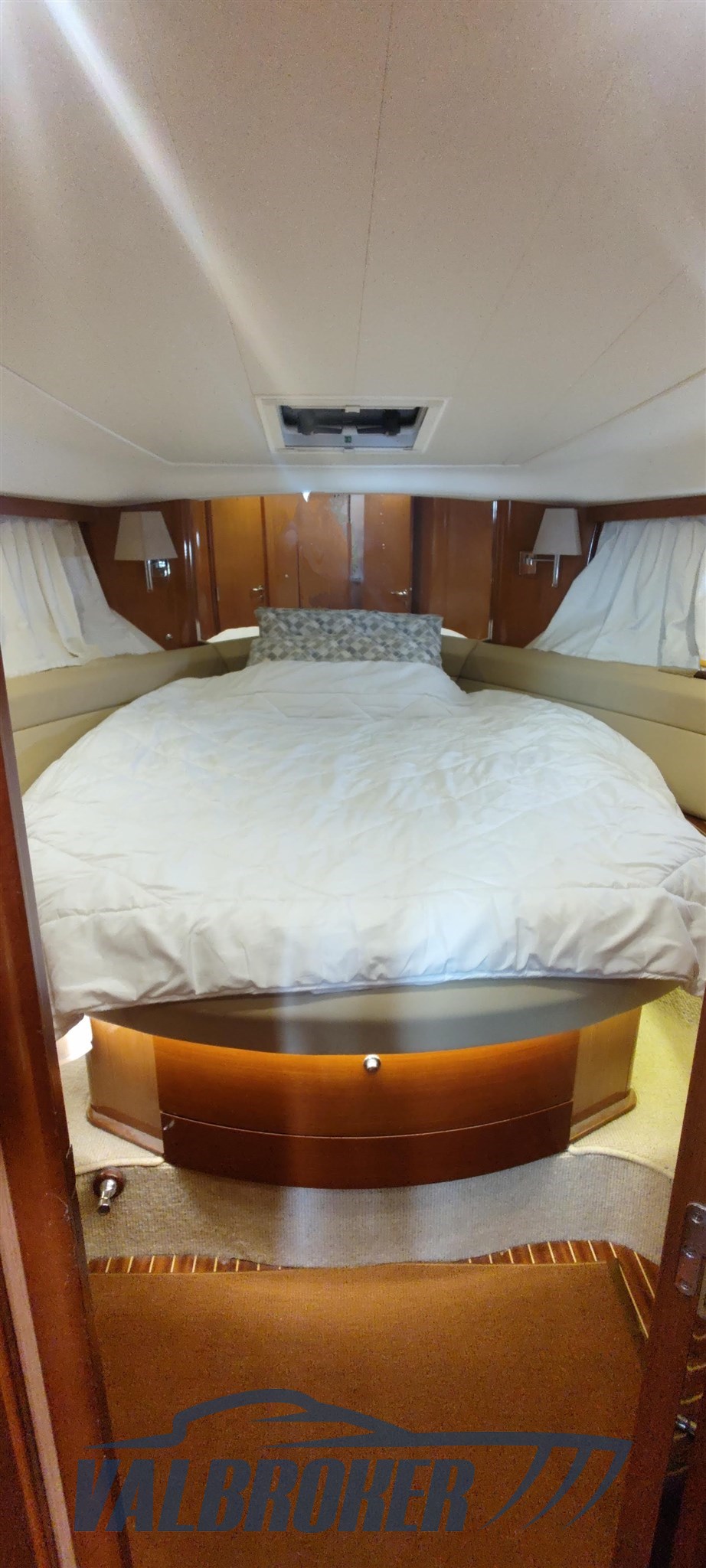 Prestige 42 fly interni (10)