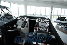 Cigarette 50 Marauder 2009 valbroker (14)