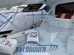 Hatteras 70 2004 (5)
