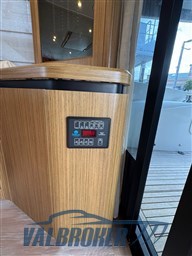 Absolute Navetta 52 2017 (4)