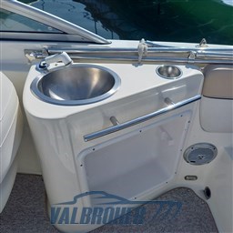 Bayliner 702 Cuddy (26)