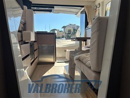 Sealine c 335 foto 2025 (18)