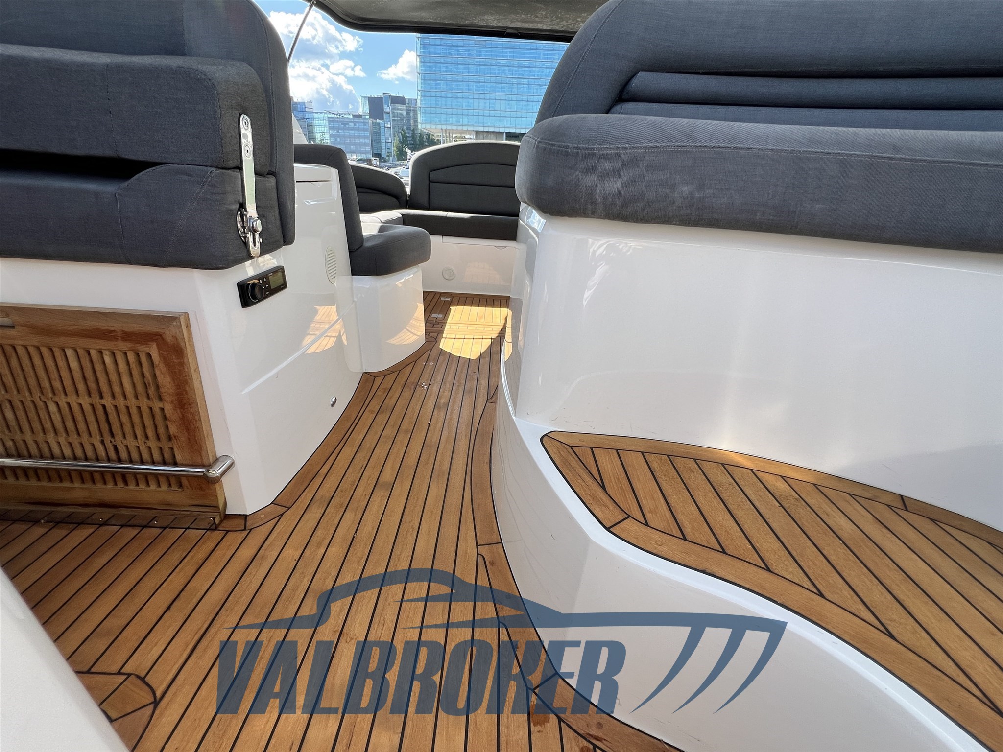 Sunseeker Portofino 47 2009 valbroker (54)