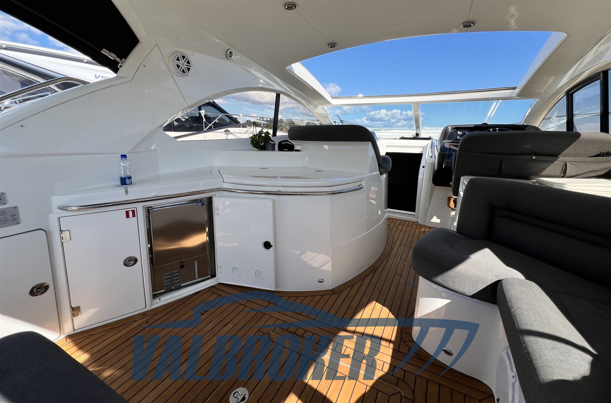 Sunseeker Portofino 47 2009 valbroker (49)