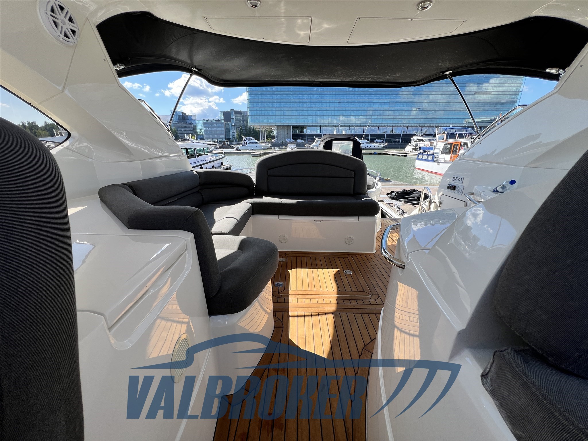 Sunseeker Portofino 47 2009 valbroker (52)