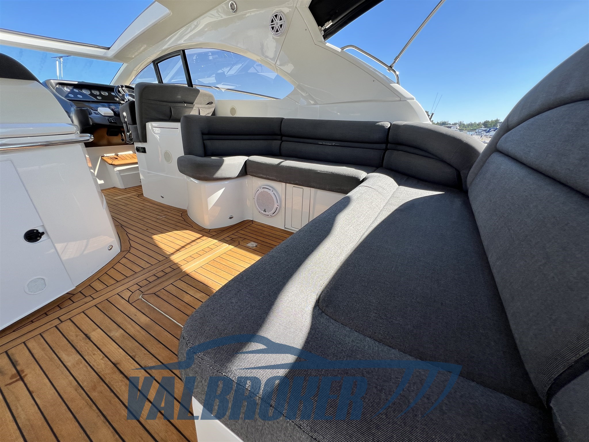 Sunseeker Portofino 47 2009 valbroker (56)