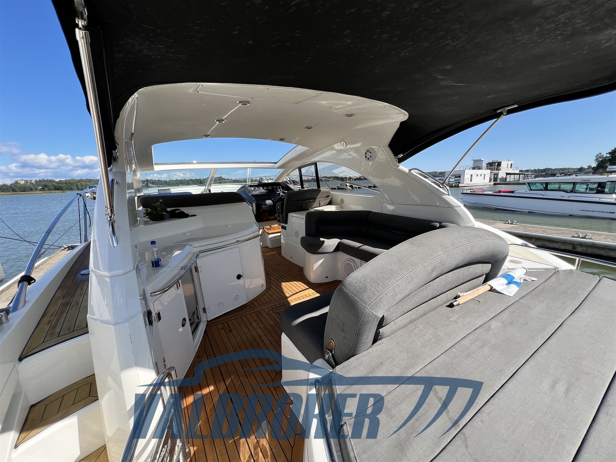 Sunseeker Portofino 47 2009 valbroker (46)