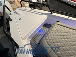 Axopar 37 XC 2020 (7)