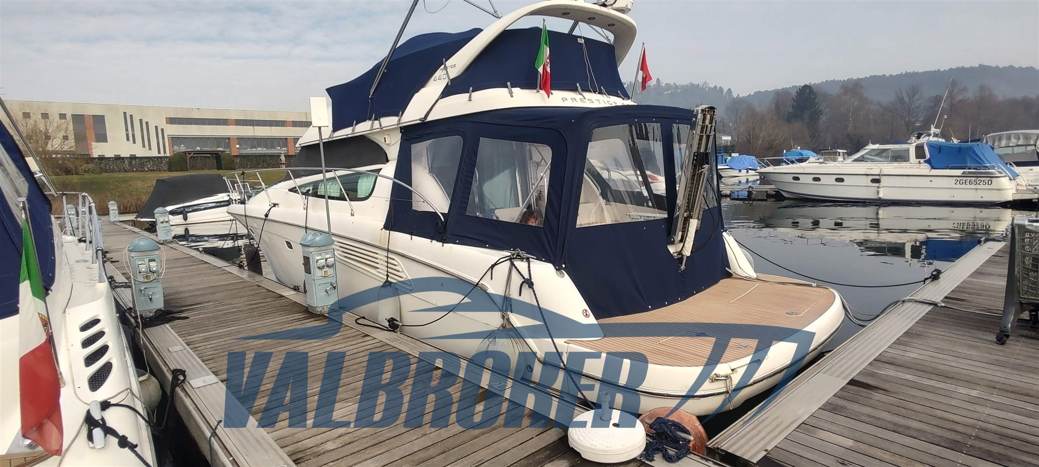 Jeanneau Prestige 42 esterni(11)