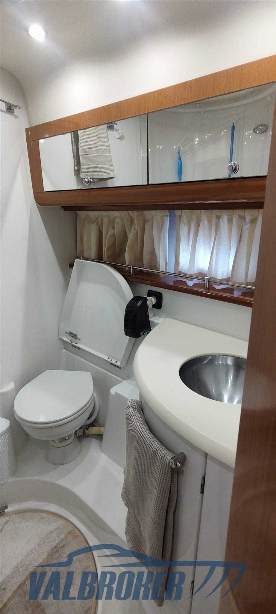 Prestige 42 fly interni (13)