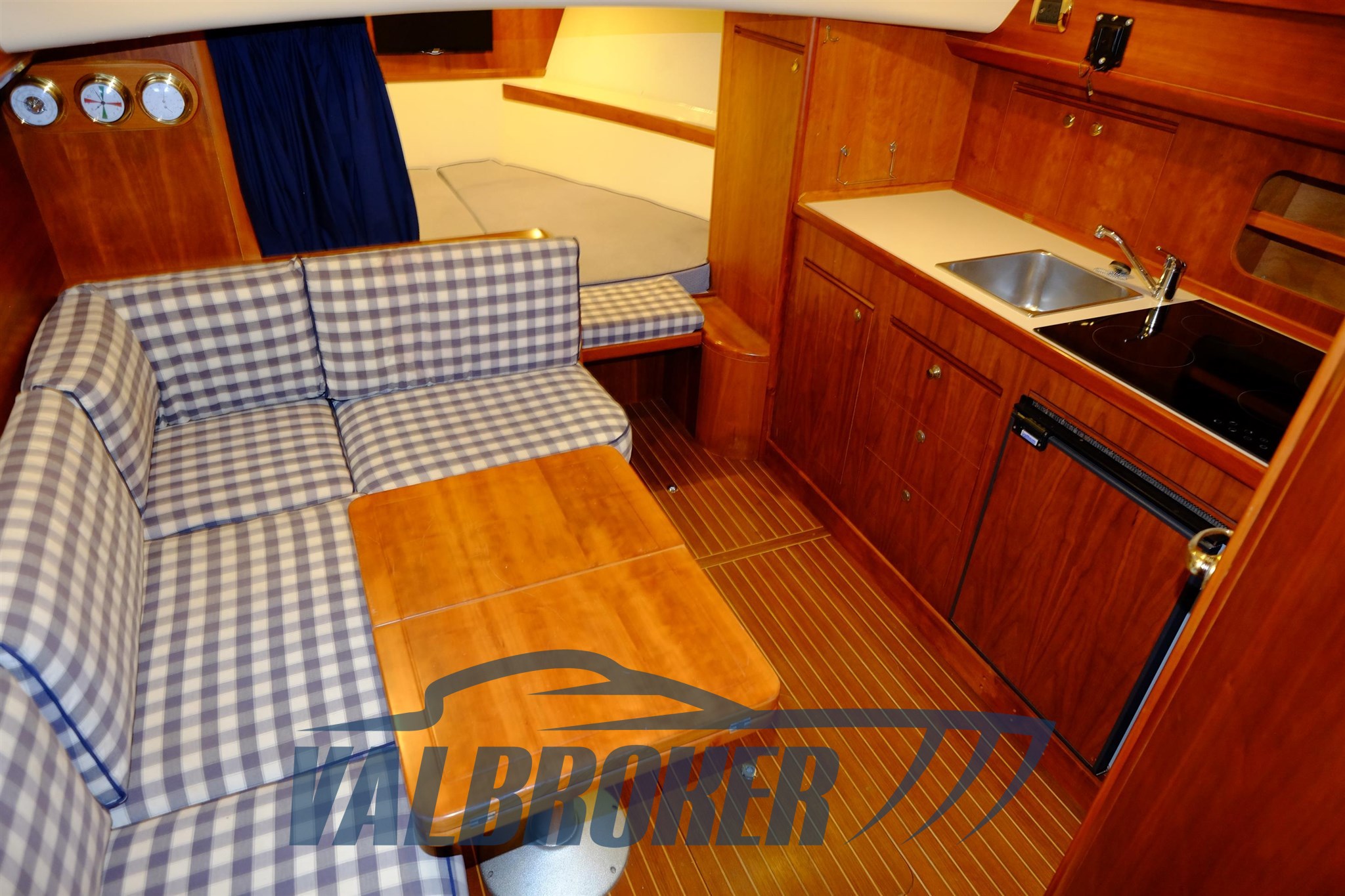 Apreamare 10 Semi Cabin (249) (Copy)