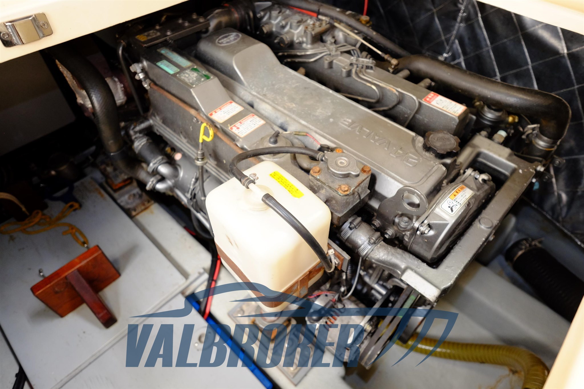 Apreamare 10 Semi Cabin Valbroker (313) (Copy)