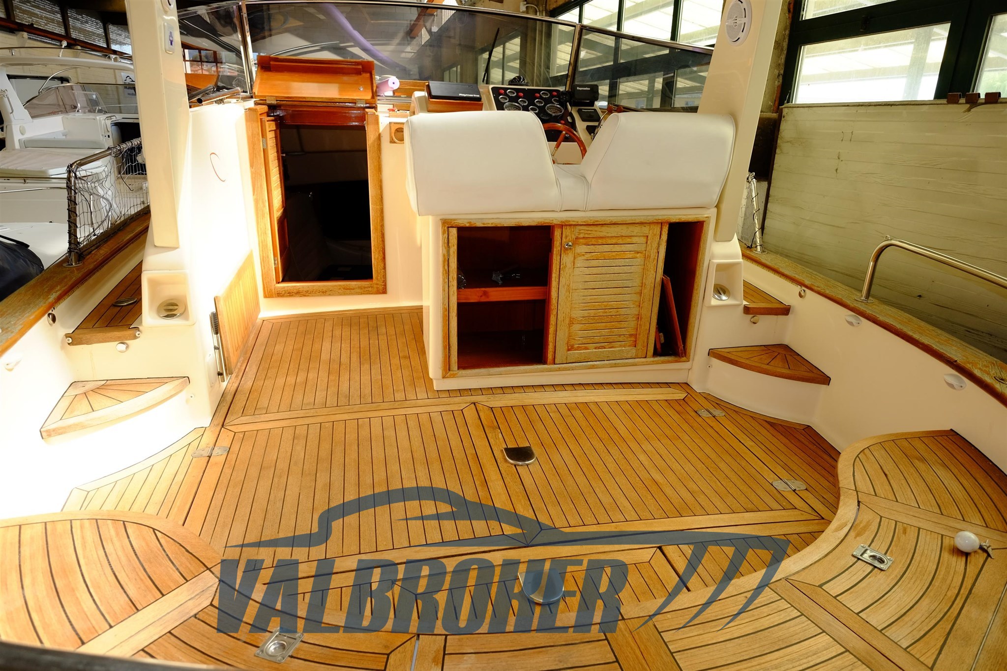 Apreamare 10 Semi Cabin (190) (Copy)