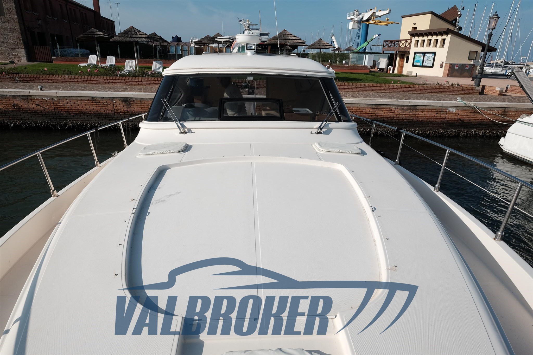 Cayman 43 esterni foto 2024 valbroker (36)