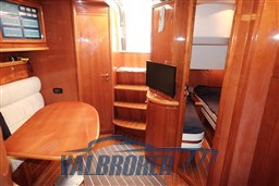 Cayman 43 interni foto 2024 valbroker(1)