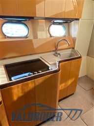 Cantieri di Sarnico 60 2006 interni (3)