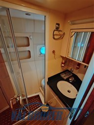 Majesty 50 (7)