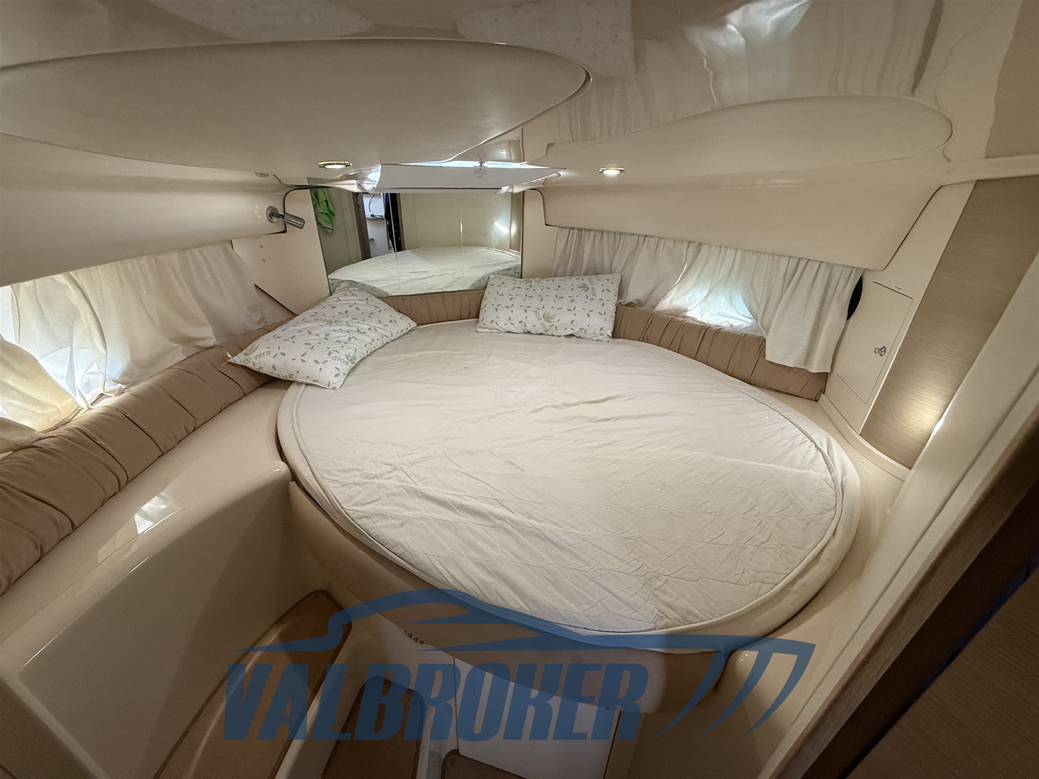 Sessa c 35 2006 interni (6)