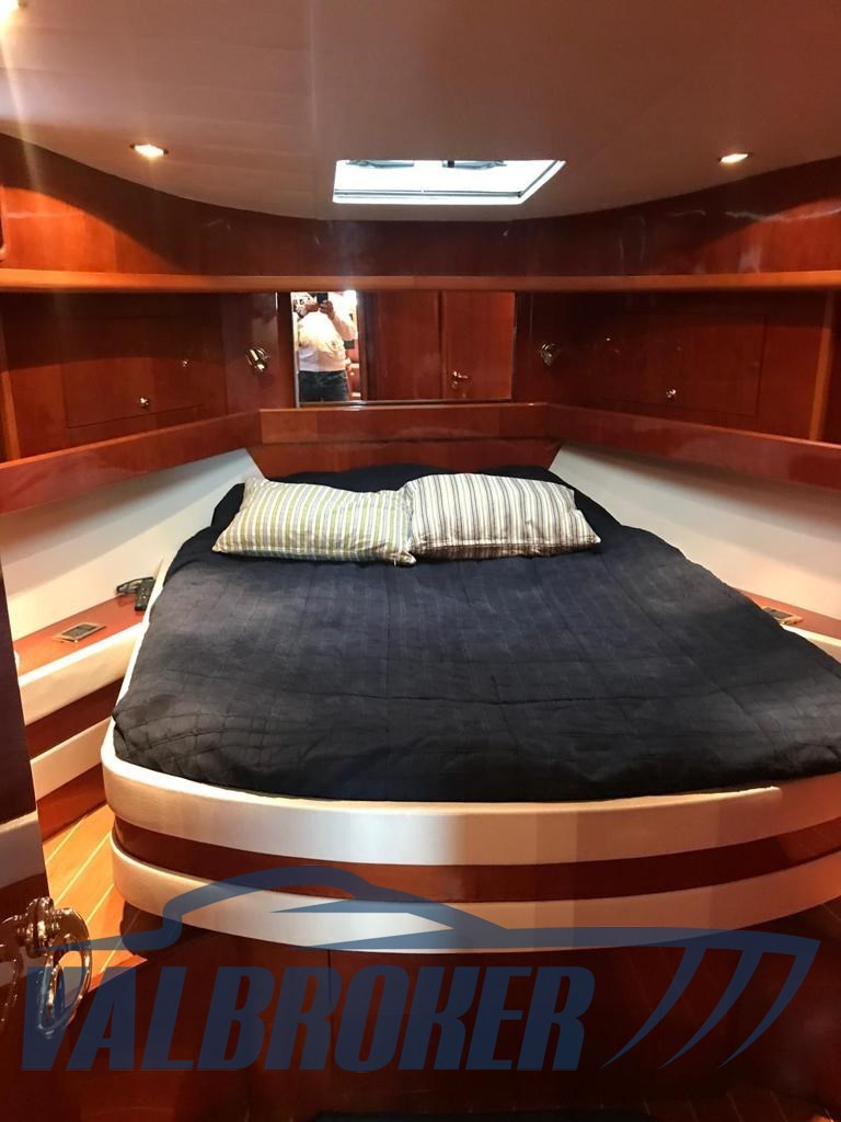 Cayman 43 Valbroker (39)