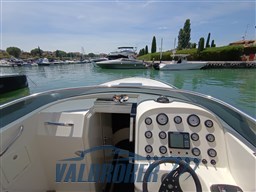 Performance 807 esterni (18)
