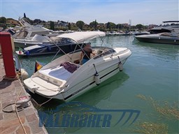 Performance 807 esterni (1)