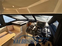 Azimut Magellano 43 interni (1)