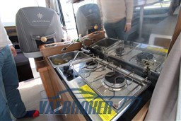 Jeanneau mf 895 (7)
