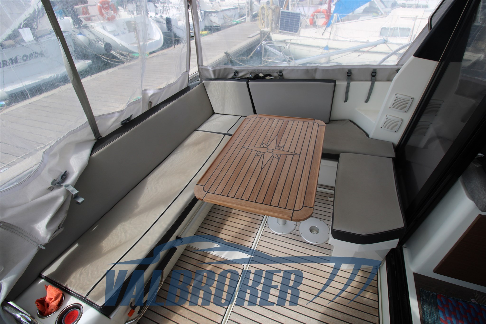 Jeanneau mf 895 (9)