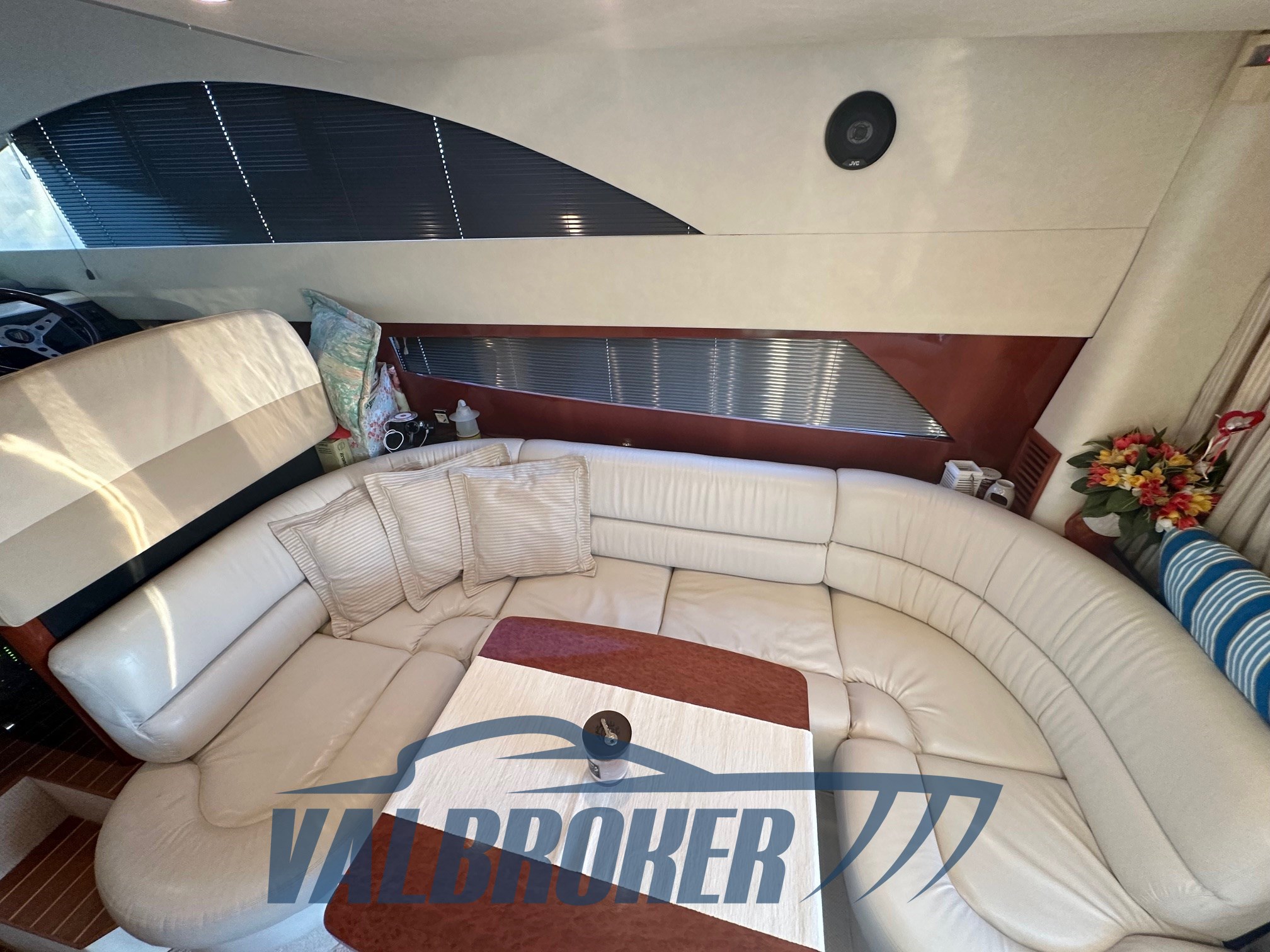 Fairline Phantom 40 interni (7)