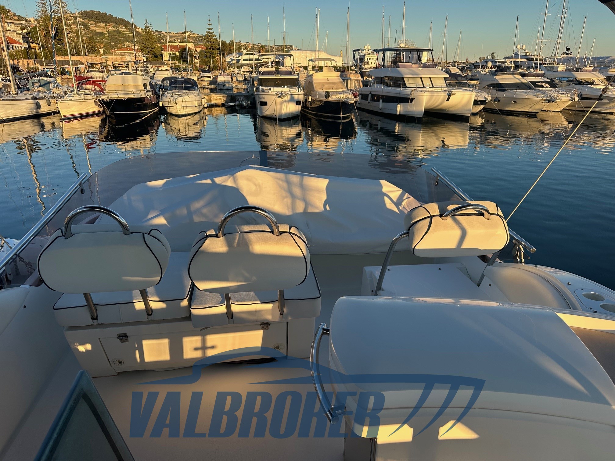 Fairline Phantom 40 esterni (5)
