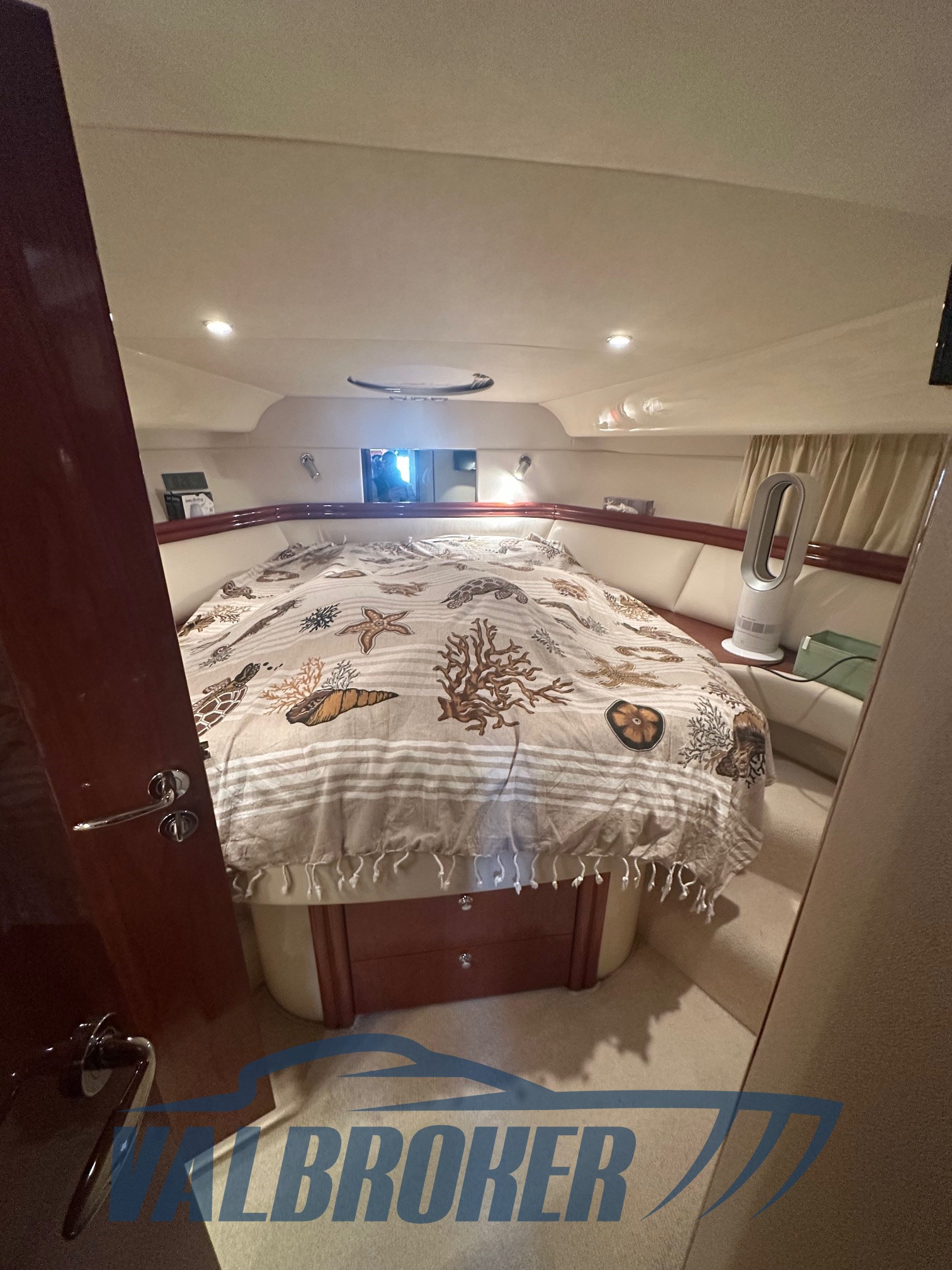 Fairline Phantom 40 interni (4)