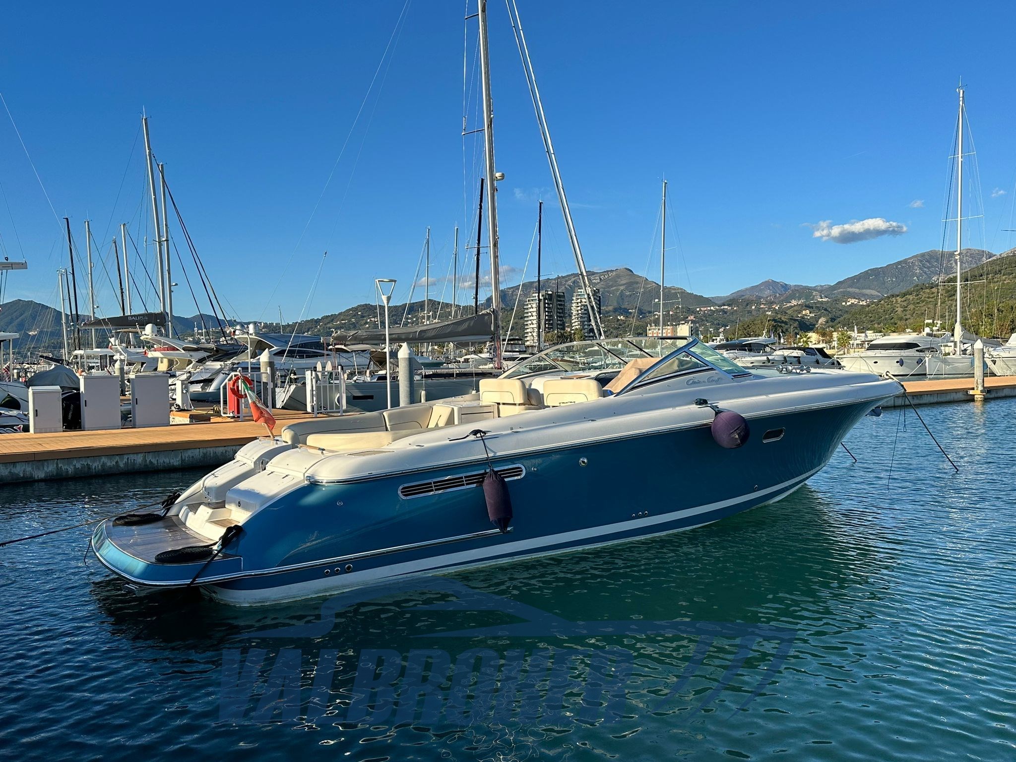 Chris Craft Corsair 36 (19)