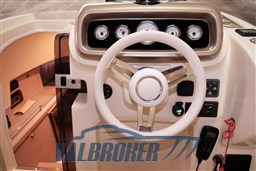 Invictus 280 GT Valbroker (41)