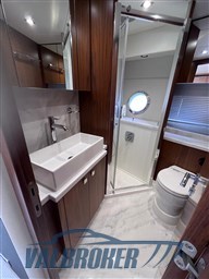 Sunseeker Predator 57 2018 (16)