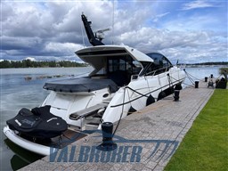 Sunseeker Predator 57 2018 (1)