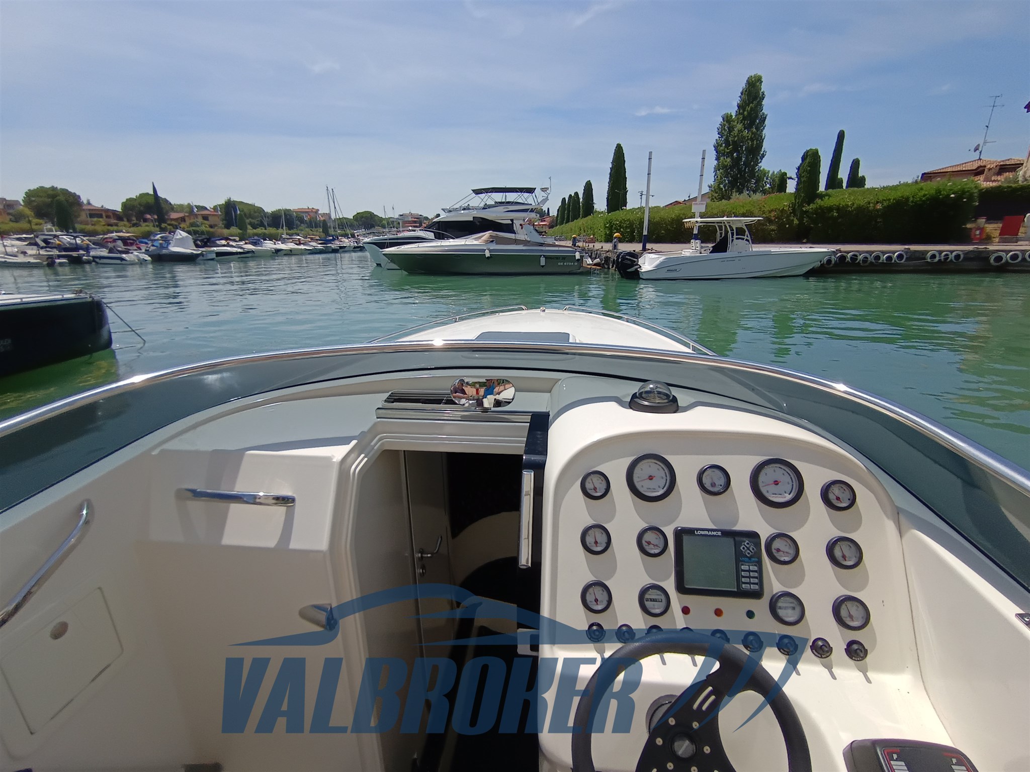 Performance 807 esterni (18)