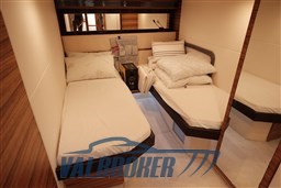 Absolute 52 2008 valbroker (101)