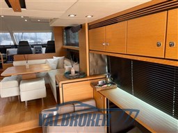 Fairline Squadron 55 2010 (16)
