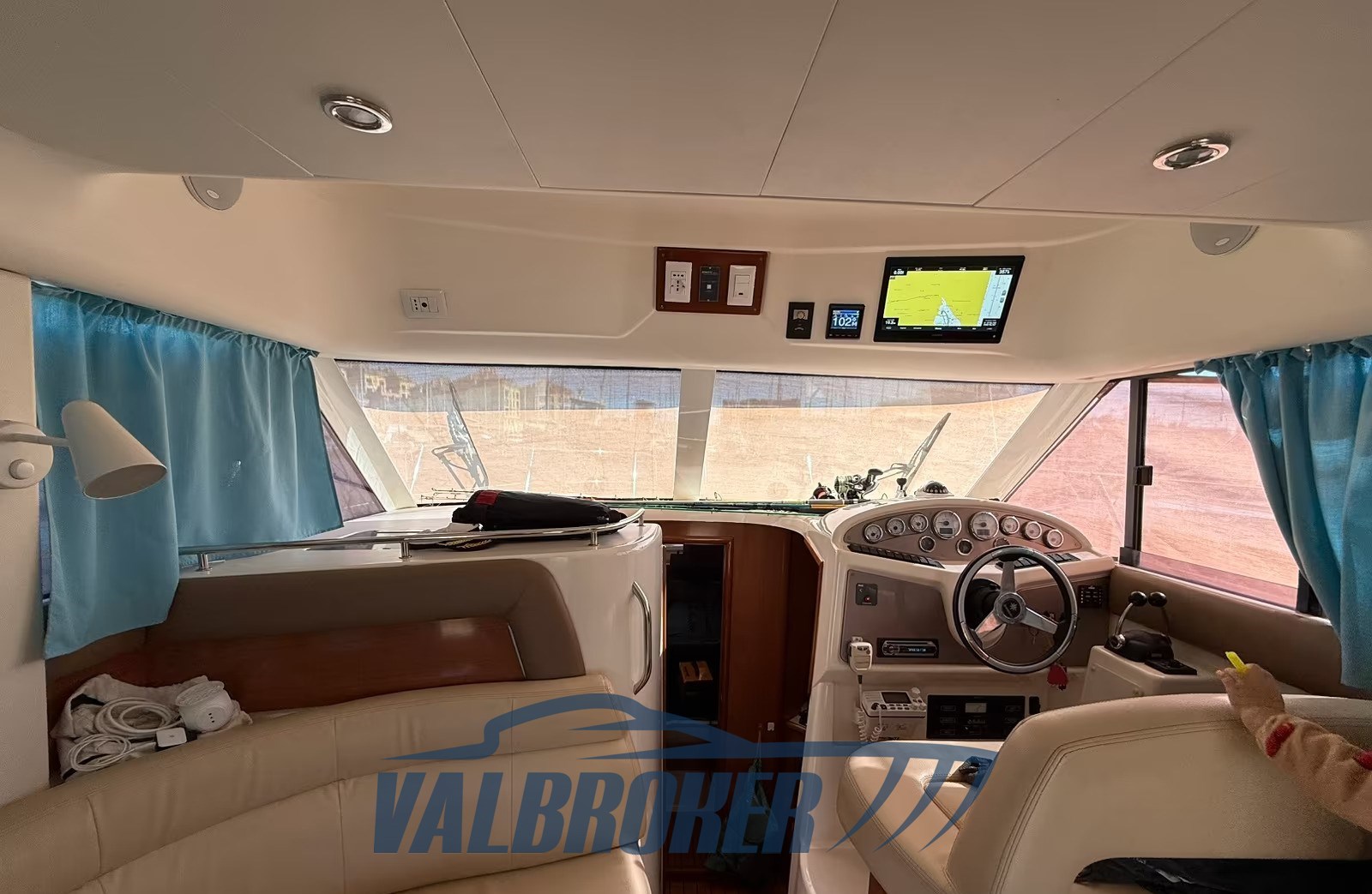 Jeanneau Prestige 32 (3)