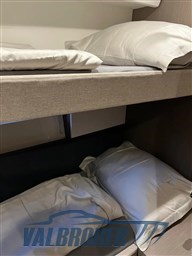 Beneteu Gran Turismo 45 2024 (18)