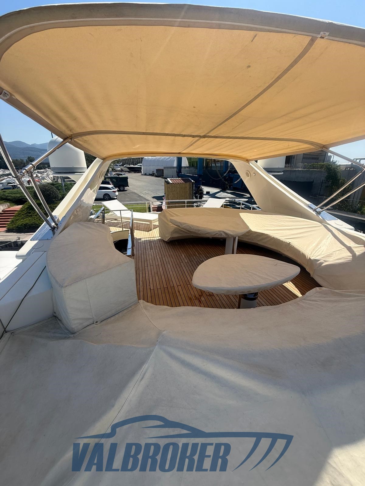 Riva 85 Opera (2)