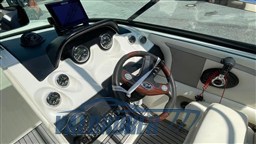 Sea ray 250 SLX (42)