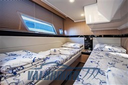 Bavaria 42 virtess interni (1)